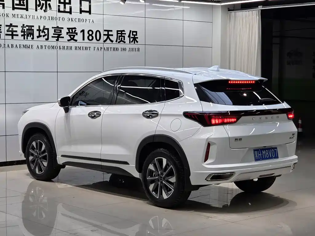 Exeed Zhaofeng — миниатюра 4