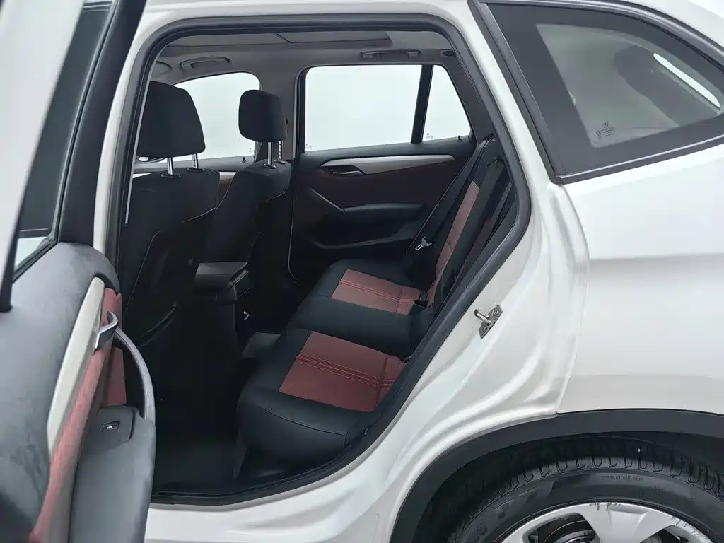 BMW X1 — миниатюра 15
