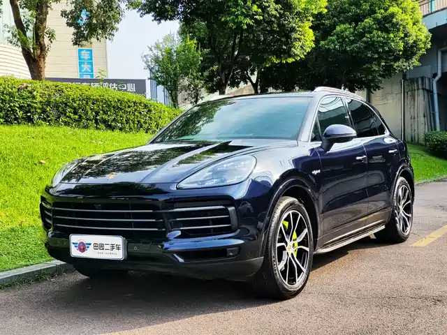 PORSCHE CAYENNE NEW ENERGY 2019