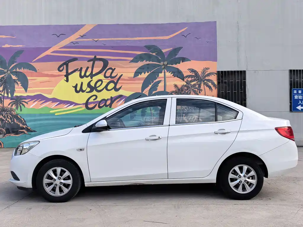 Chevrolet Sail — миниатюра 7
