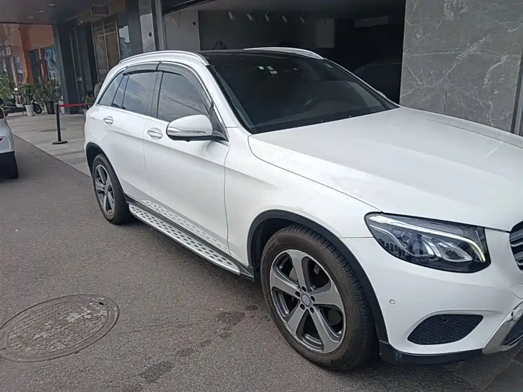 Mercedes-Benz GLC 2016 GLC 260 4MATIC Luxury