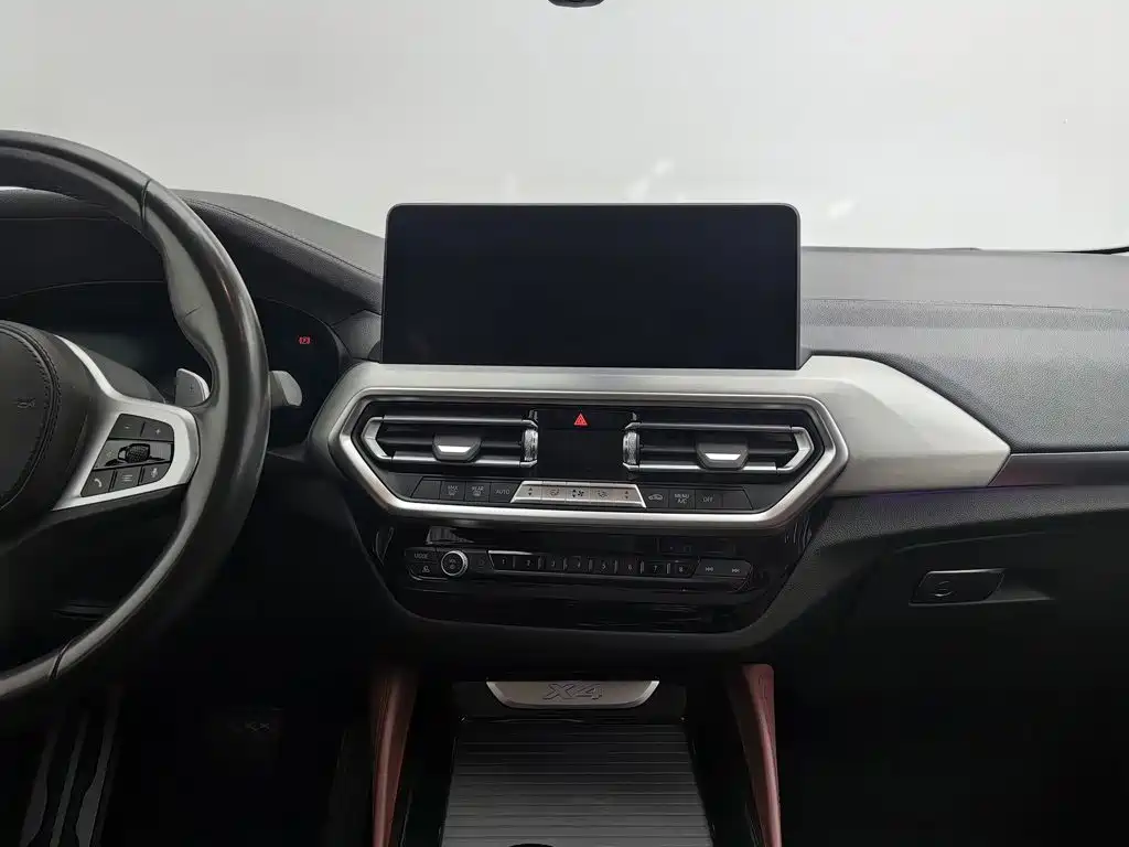 BMW X4 2022 — фото 12