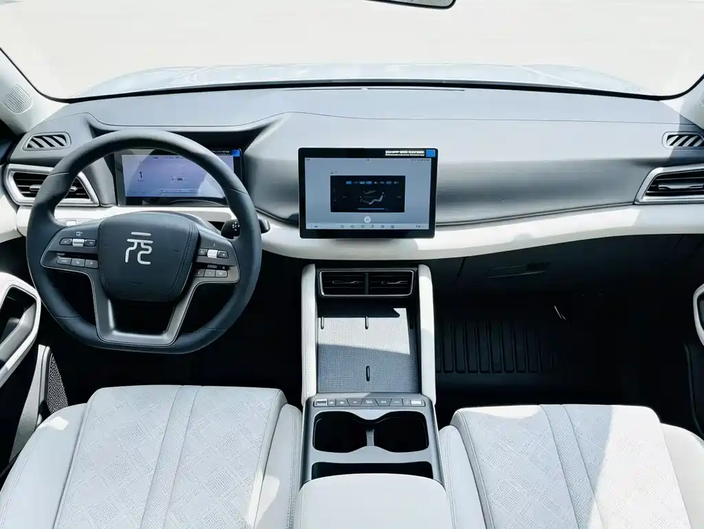 BYD Yuan UP - фото 6