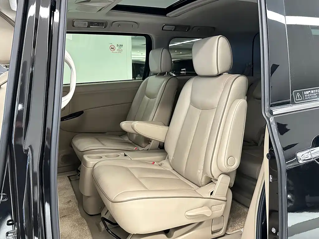 Nissan Quest — миниатюра 14
