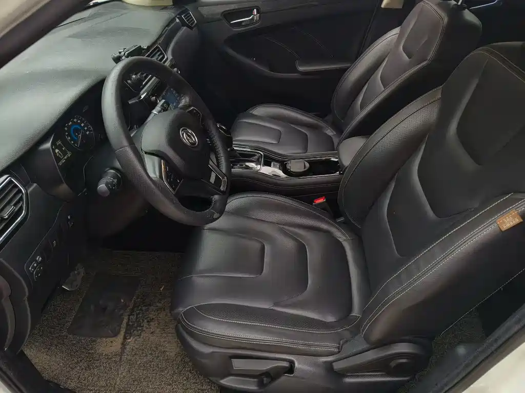Dongfeng 580 2017 1.5T CVT Comfort