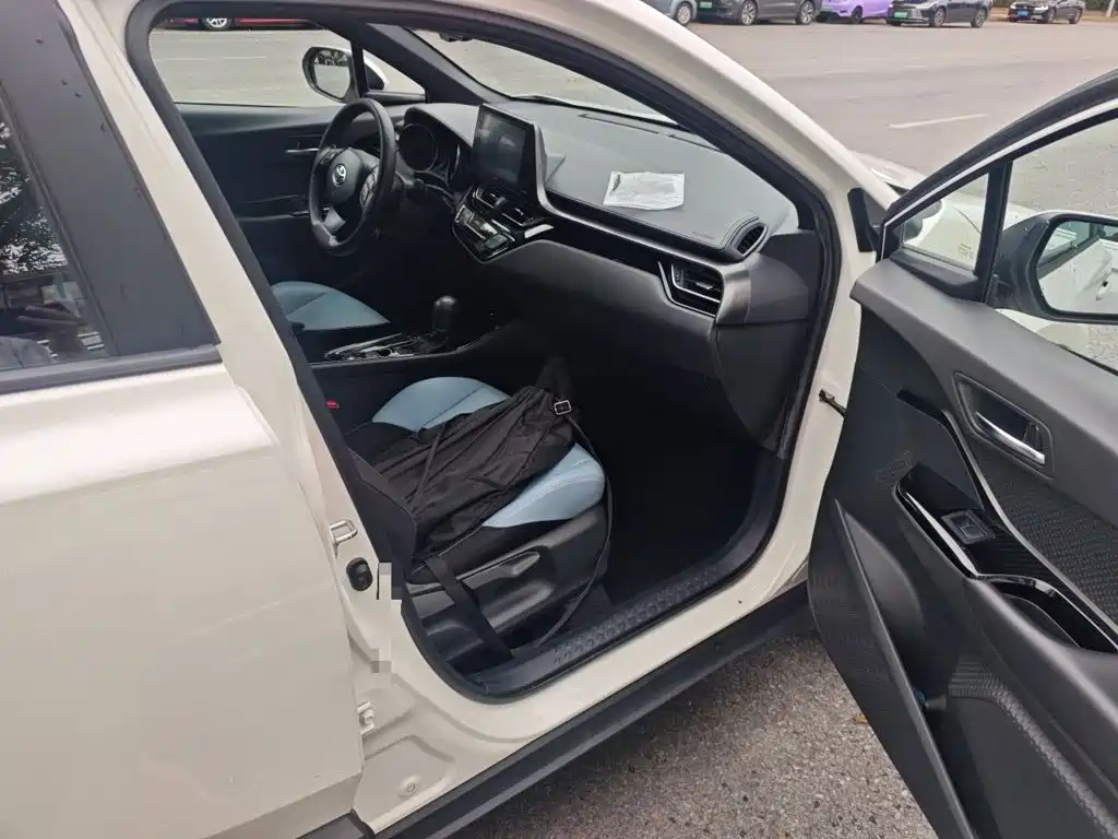Toyota IZOA — миниатюра 19