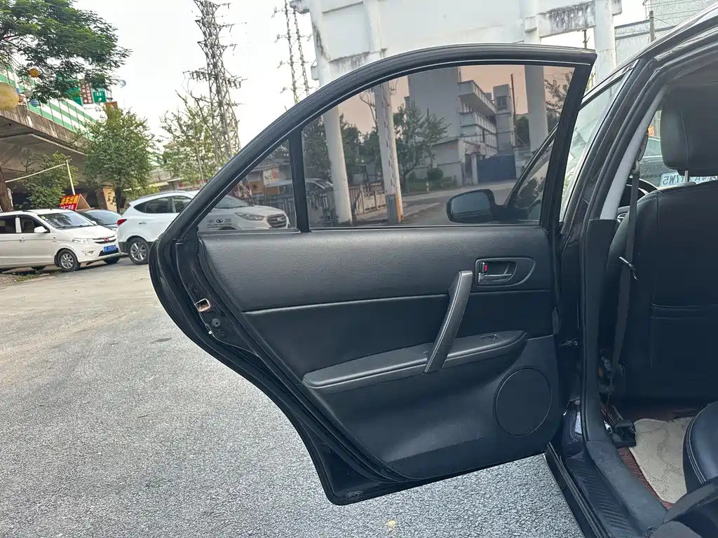 Mazda 6 — миниатюра 10