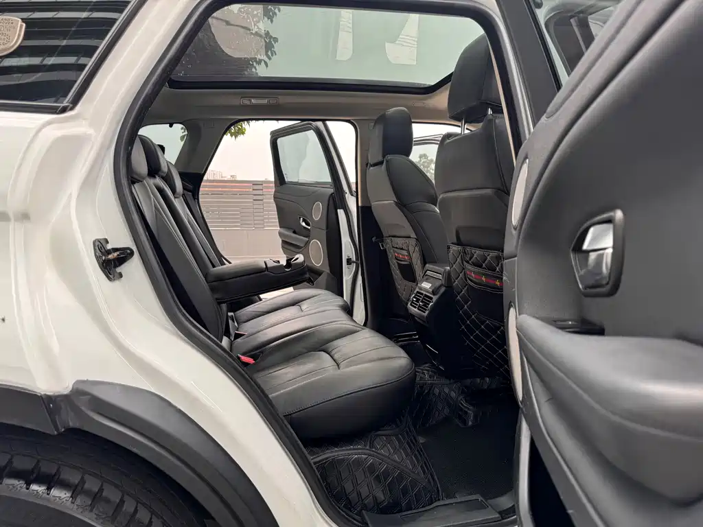 Land Rover Evoque — миниатюра 9
