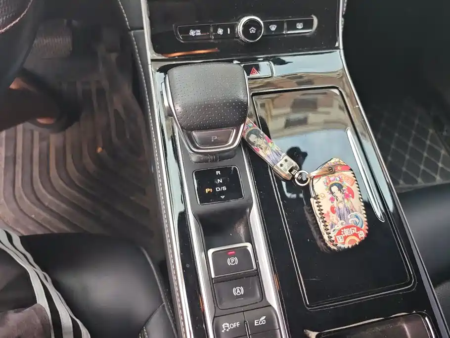 Roewe i6 MAX — миниатюра 16