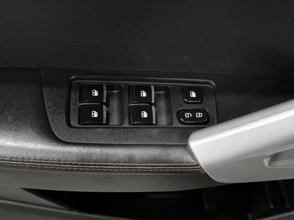 JAC Refine S2 — миниатюра 9