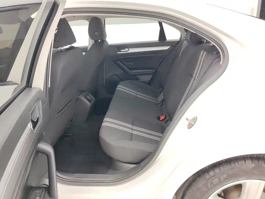 Volkswagen Lamando — миниатюра 11