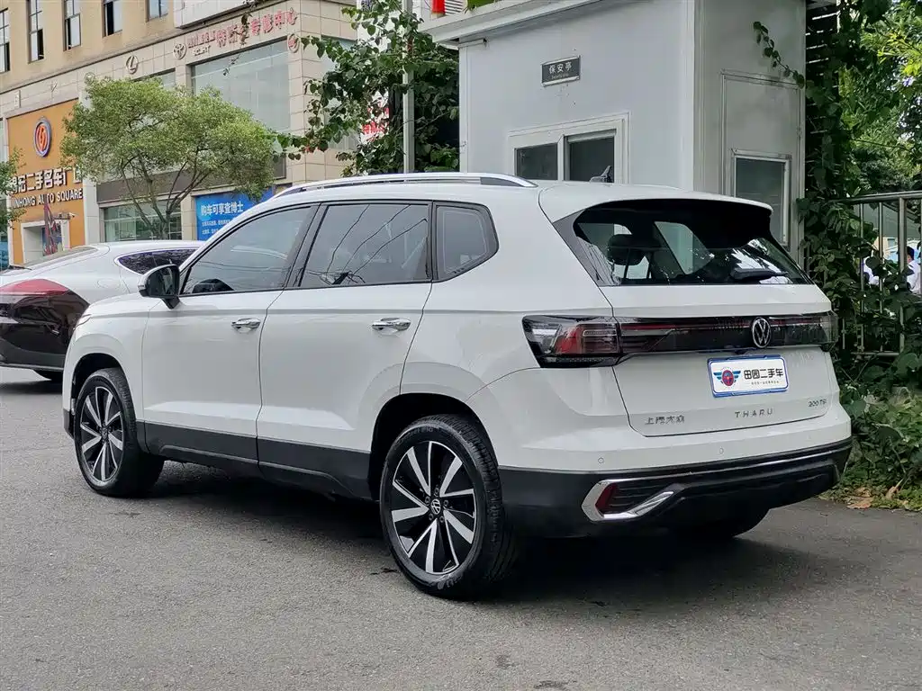 Volkswagen Tharu 2025 300TSI