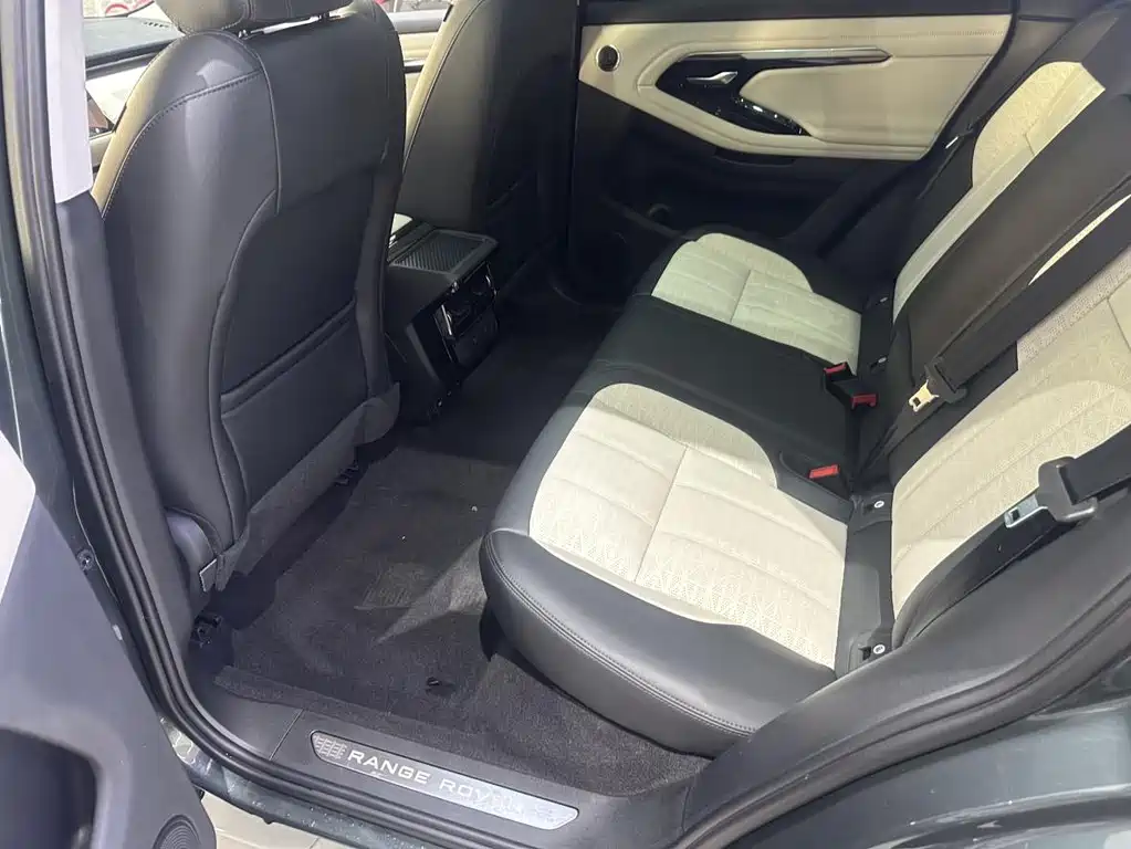 Land Rover Range Rover Evoque 2021 — фото 11