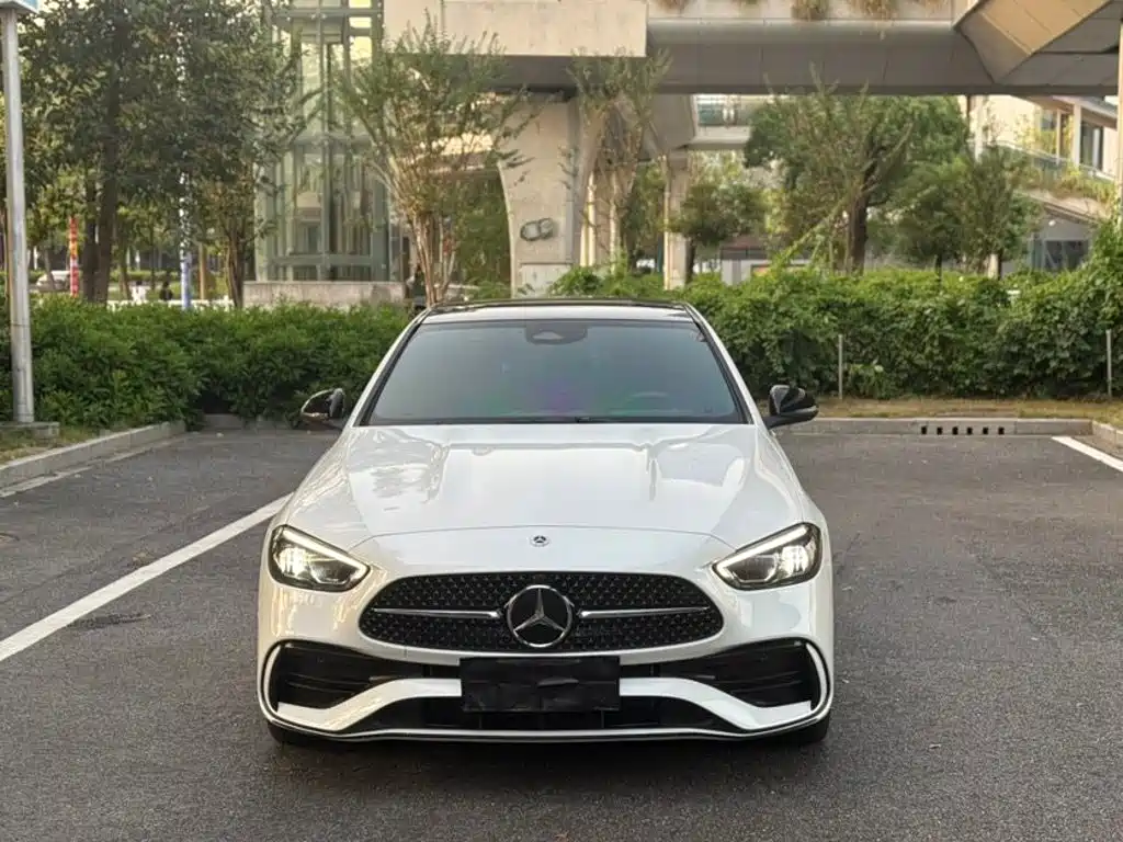 Mercedes-Benz C-Class — миниатюра 2