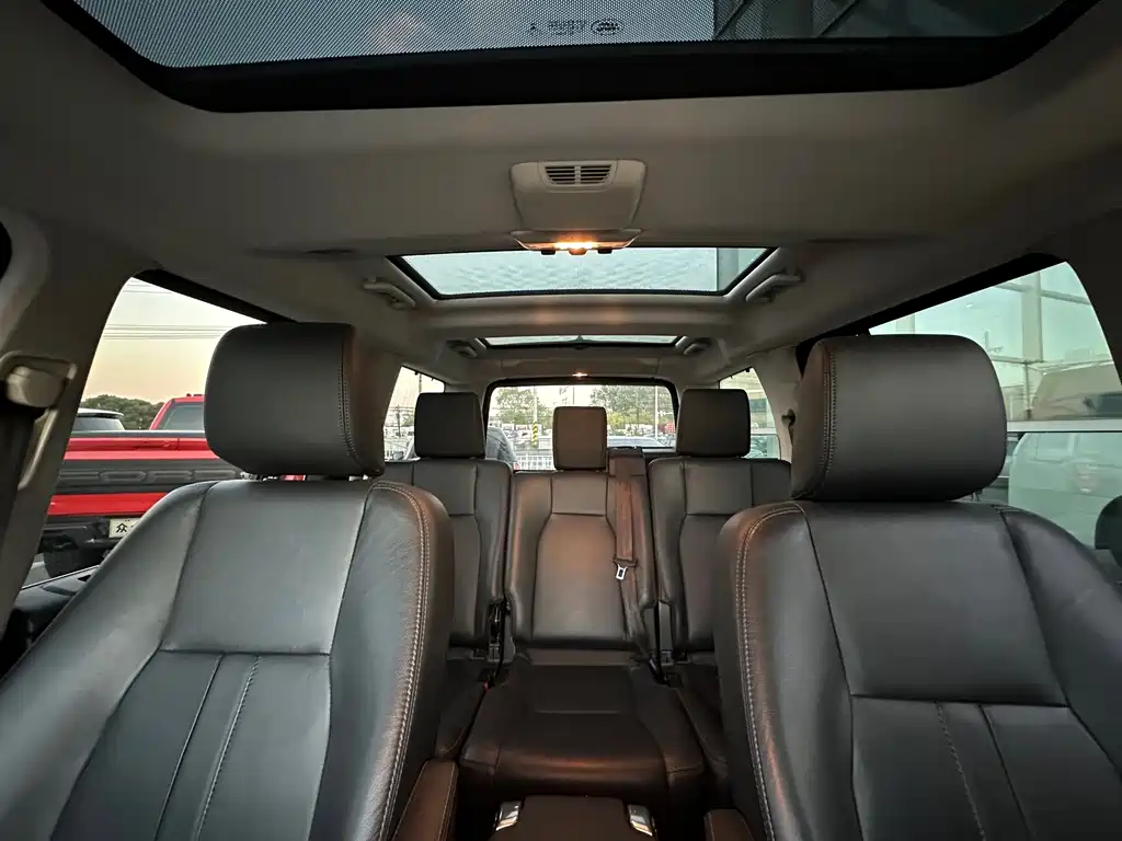Land Rover Discovery — миниатюра 14