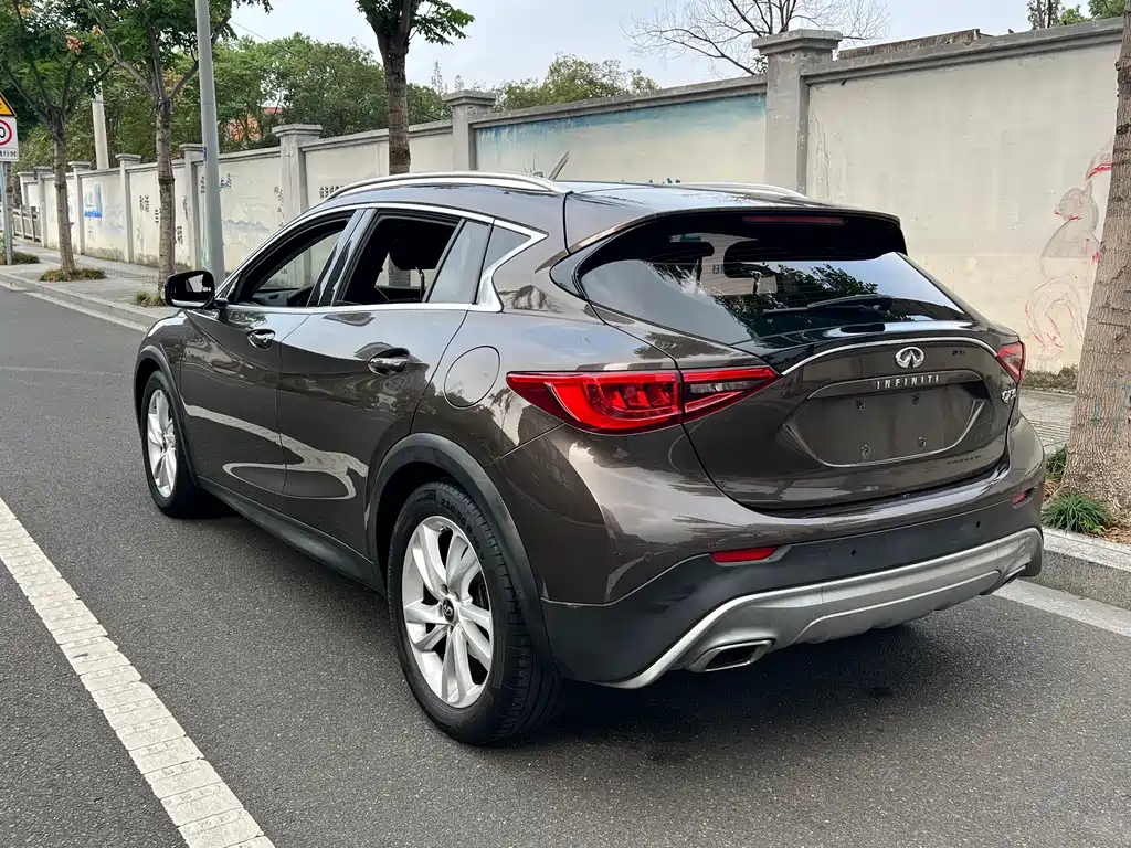 Infiniti QX30 — миниатюра 9