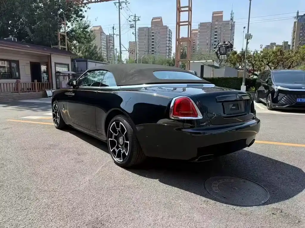 Rolls-Royce Dawn — миниатюра 6