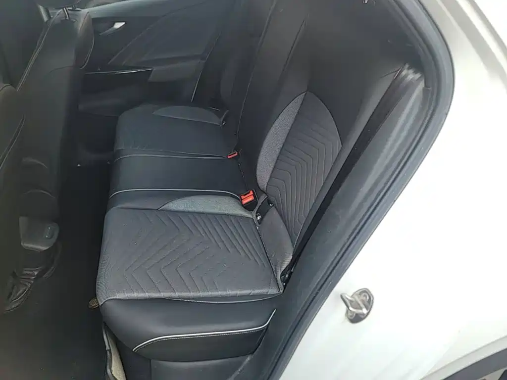 Volkswagen ID.3 — миниатюра 13