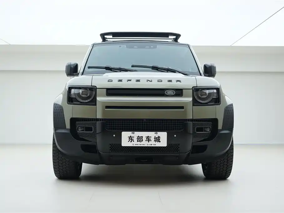 LAND ROVER DEFENDER