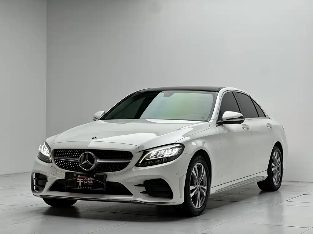 Mercedes-Benz C-Class 2021