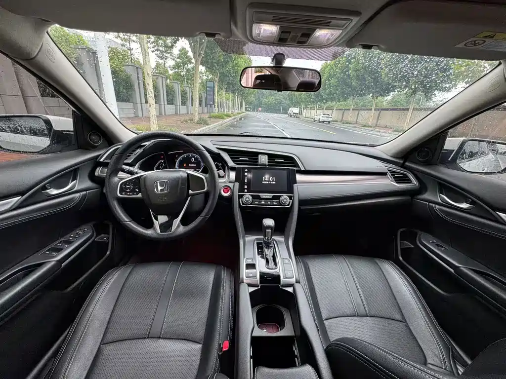 Honda Civic — миниатюра 6