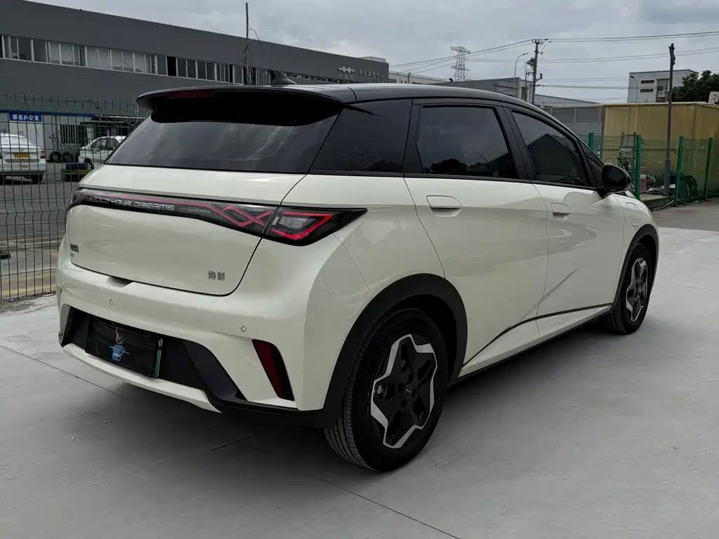 BYD Dolphin — миниатюра 12
