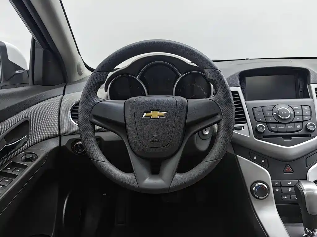 Chevrolet Cruze — миниатюра 11