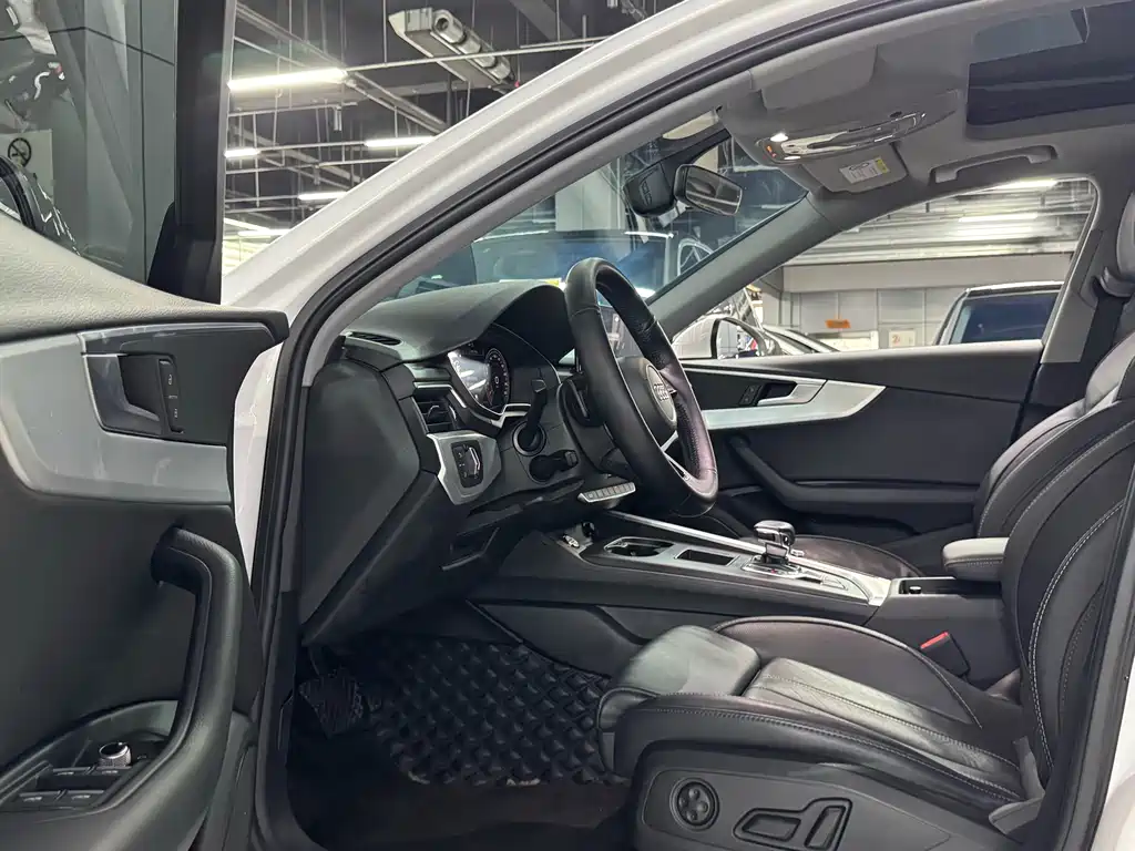 Audi A4L 2022 40 TFSI Fashion