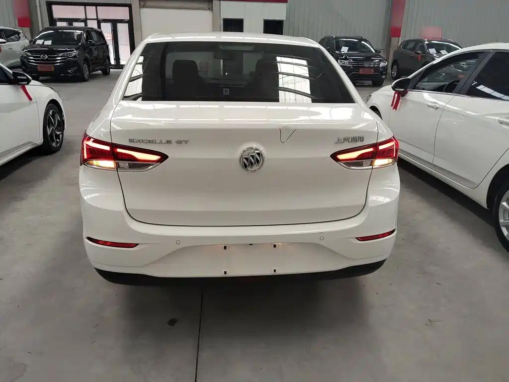 Buick Excelle — миниатюра 6
