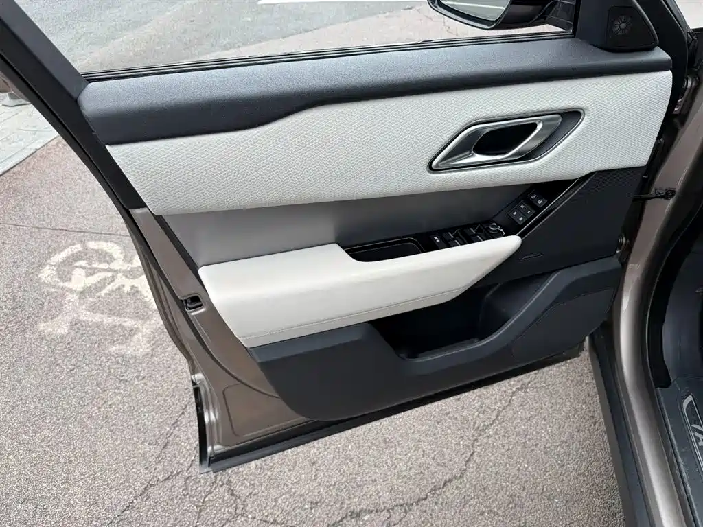 Land Rover Range Rover Velar 2021 P250