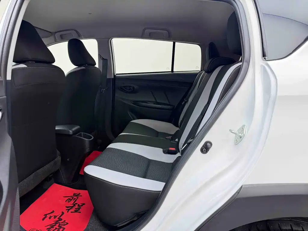 TOYOTA YARIS L ZHIXUAN