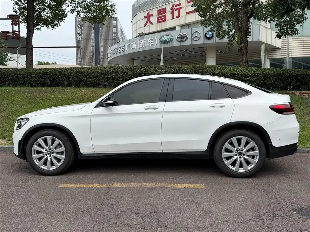 Mercedes-Benz GLC 2020 GLC 260 4MATIC SUV