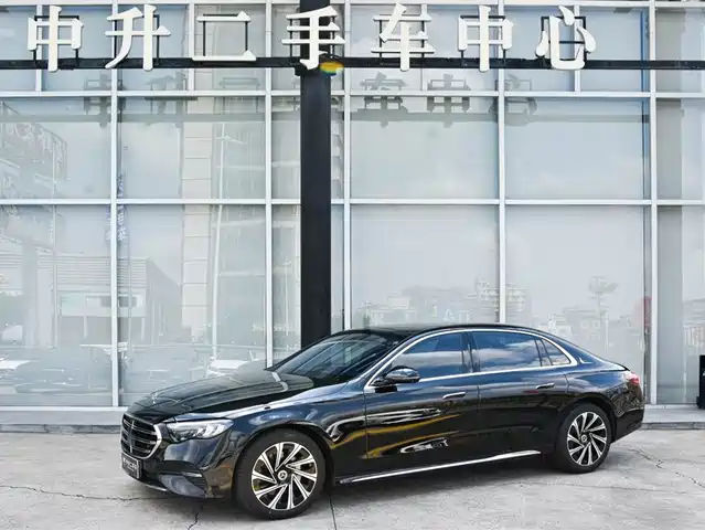 MERCEDES-BENZ  E CLASS 2024