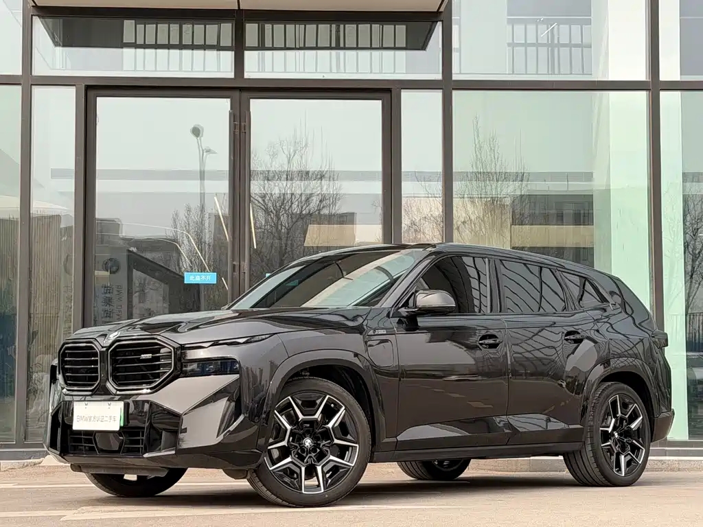BMW XM