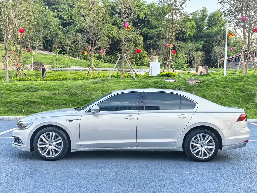 Volkswagen Phideon — фотографии объявления, Фото 17