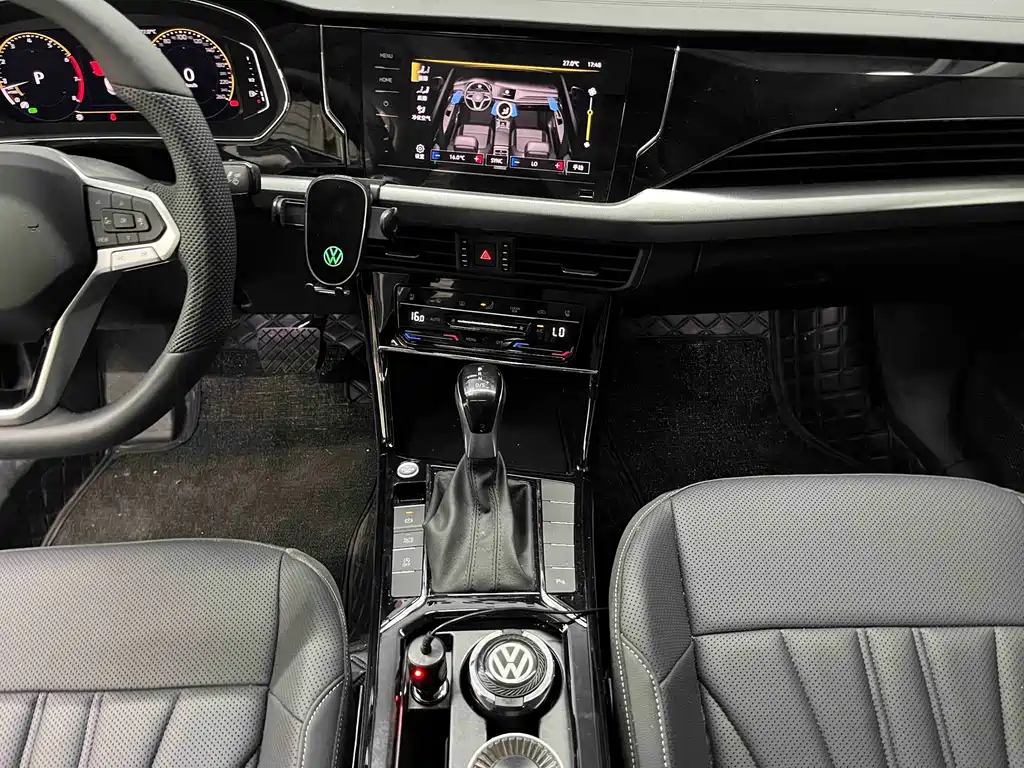 Volkswagen Passat — миниатюра 11