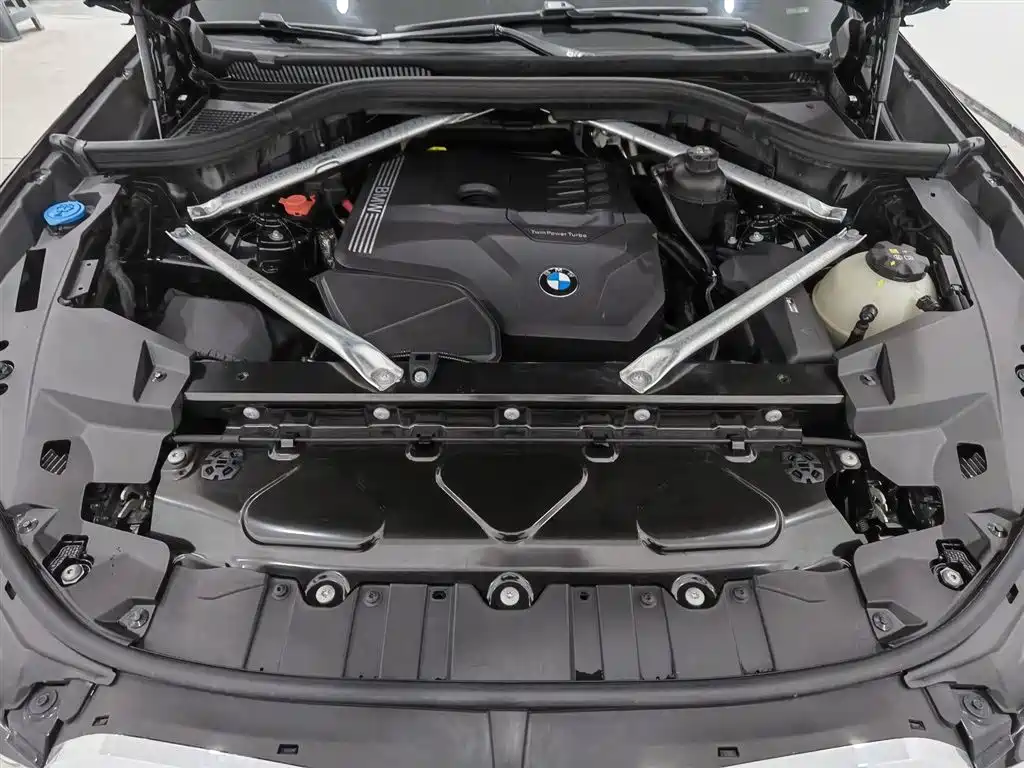 BMW X5 2022 xDrive 30Li M Sport