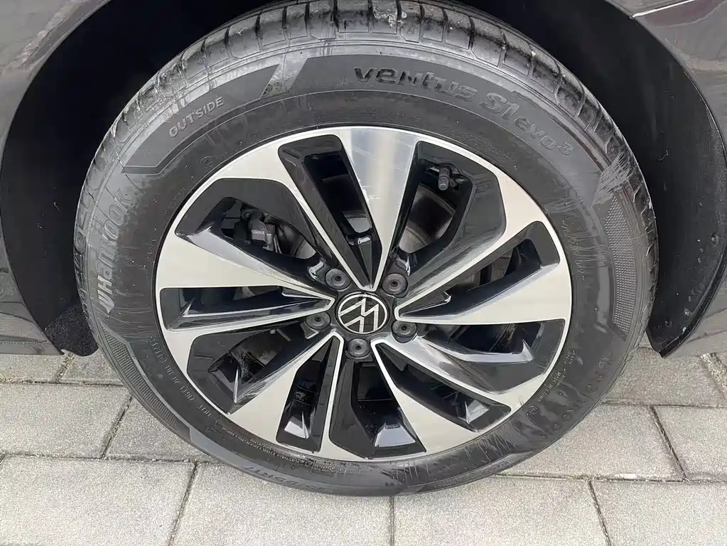 Volkswagen Passat — миниатюра 10