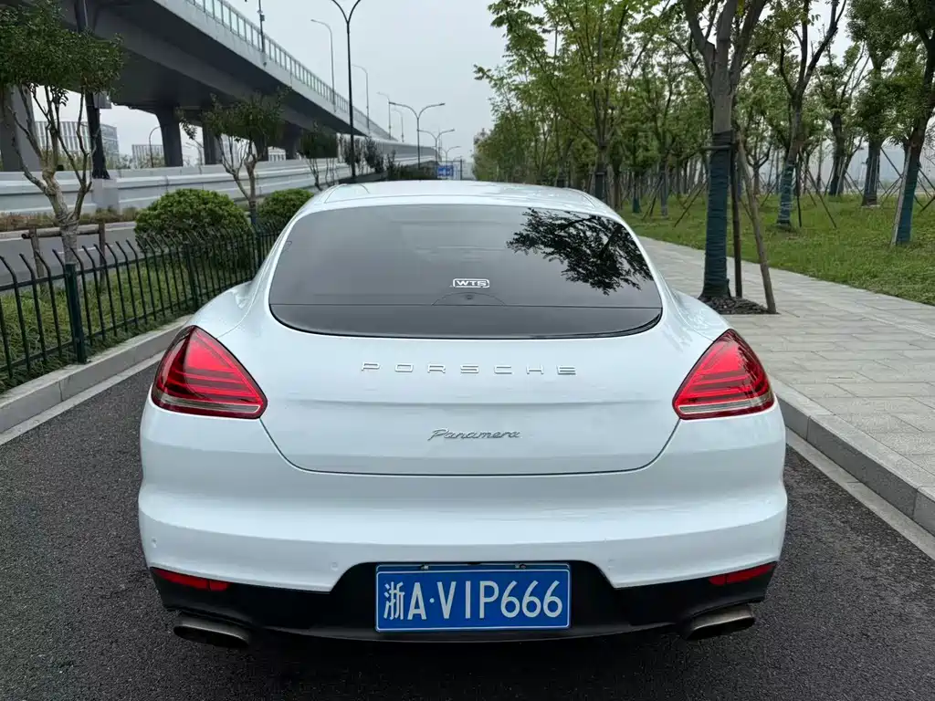 Porsche Panamera — миниатюра 6