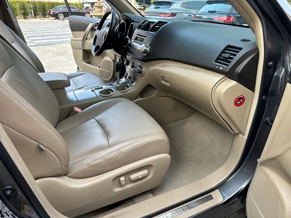 Toyota Highlander — миниатюра 6