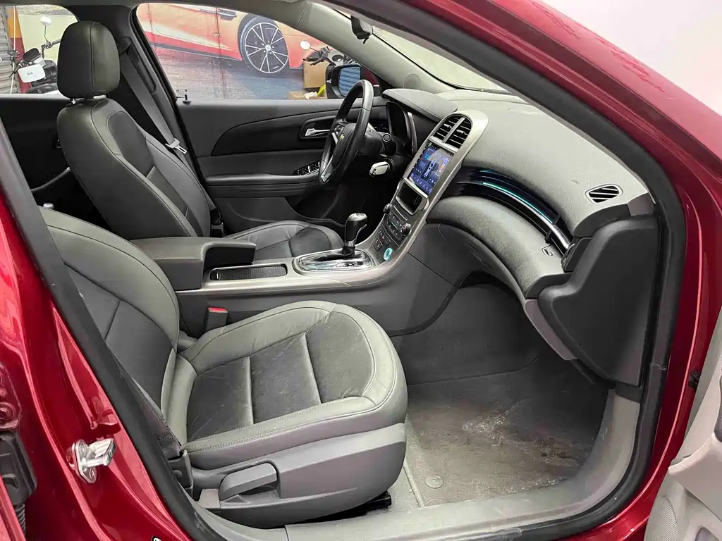 Chevrolet Malibu — миниатюра 12