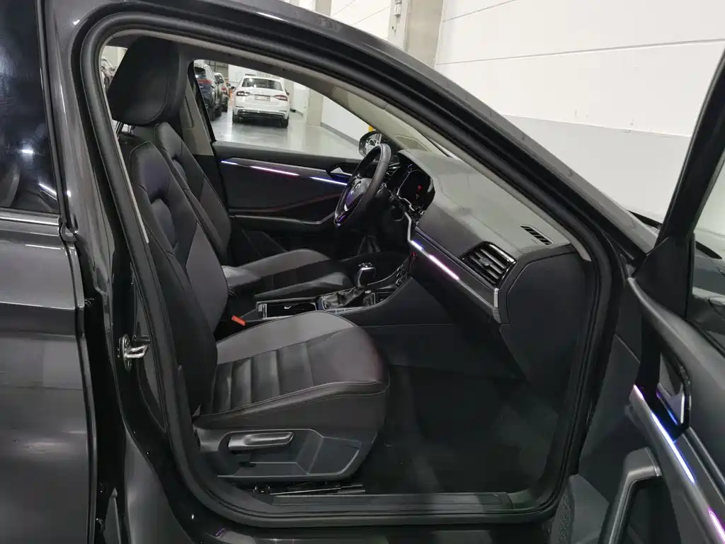 Volkswagen Sagitar — миниатюра 23