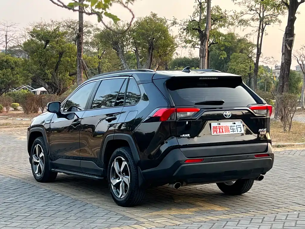 TOYOTA RAV4 RONGFANG DUAL ENGINE E+