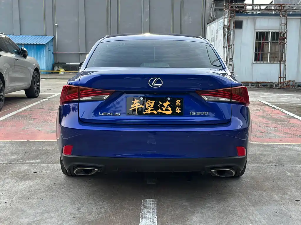 Lexus IS — миниатюра 5