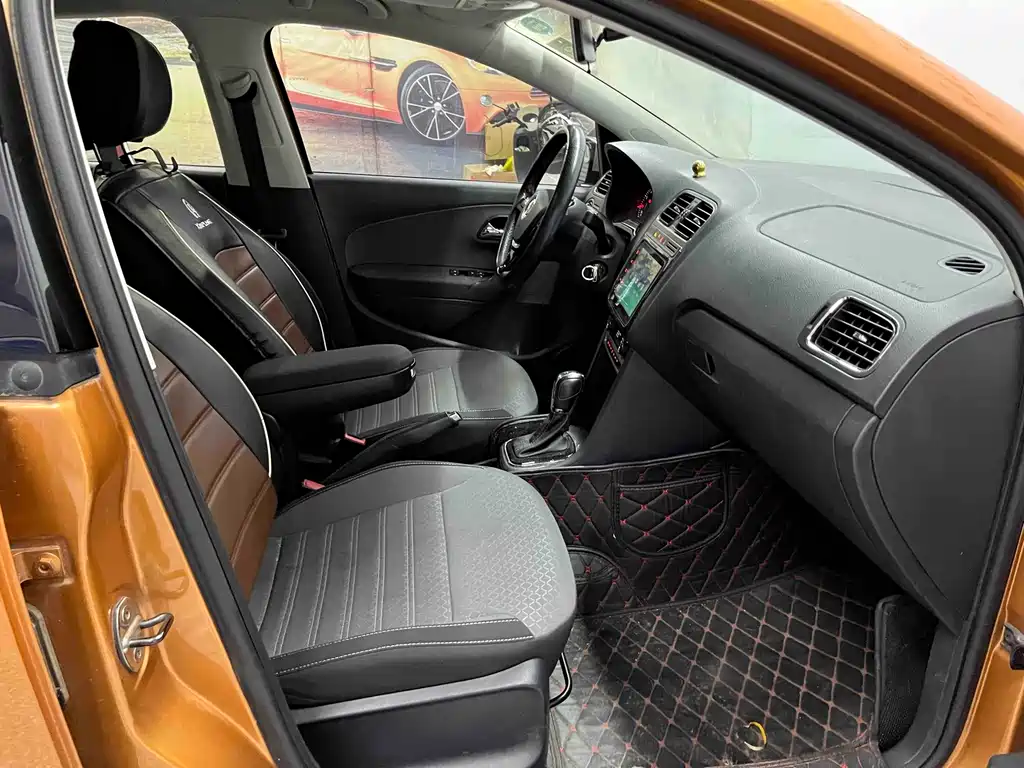 Volkswagen Polo — миниатюра 12