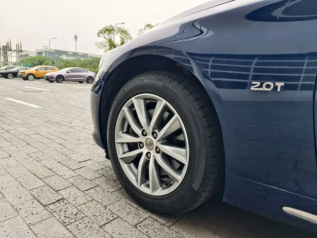 Infiniti Q50L — миниатюра 18