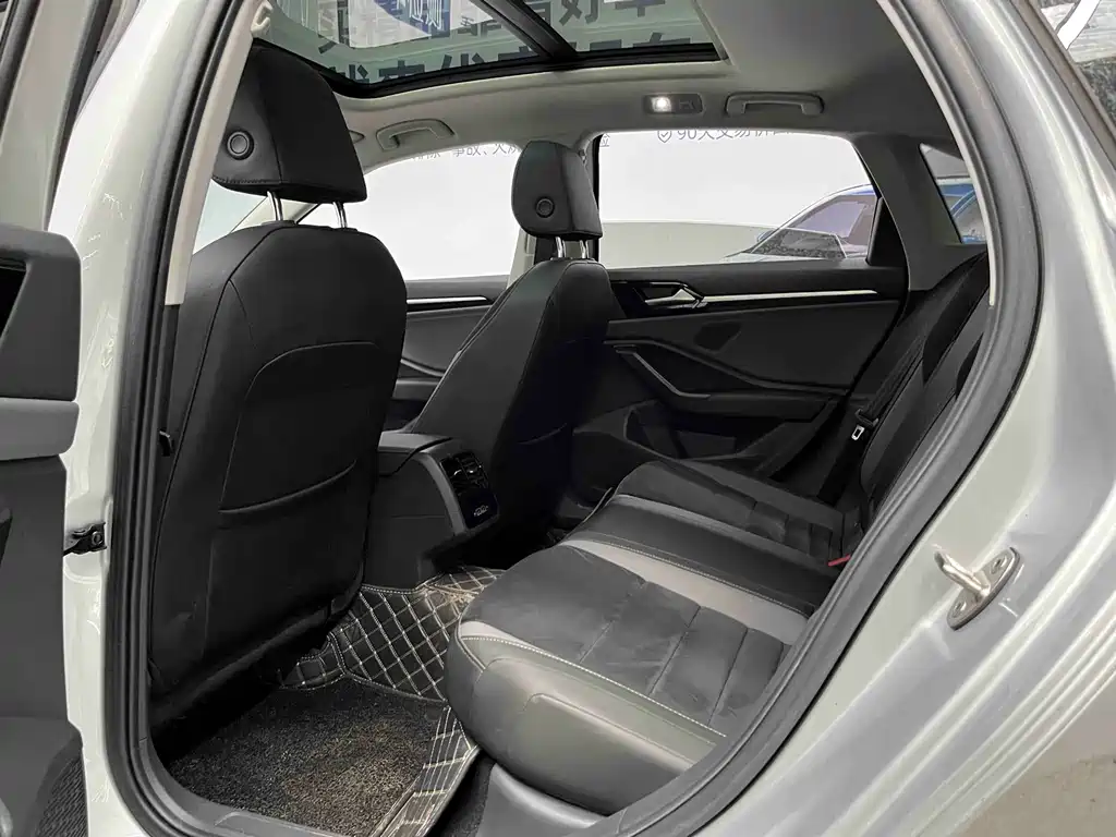 Volkswagen Sagitar — миниатюра 13