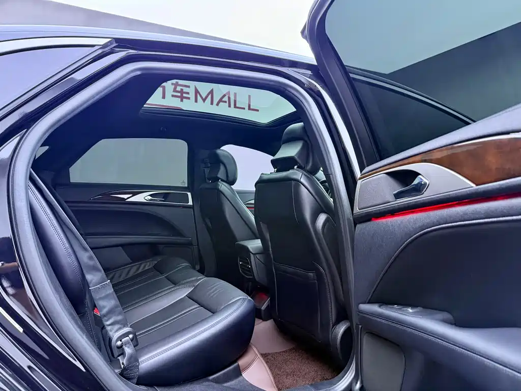 Lincoln MKZ 2019 2.0T V