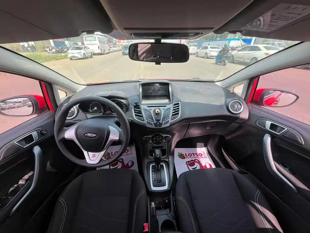 Ford Fiesta — миниатюра 7