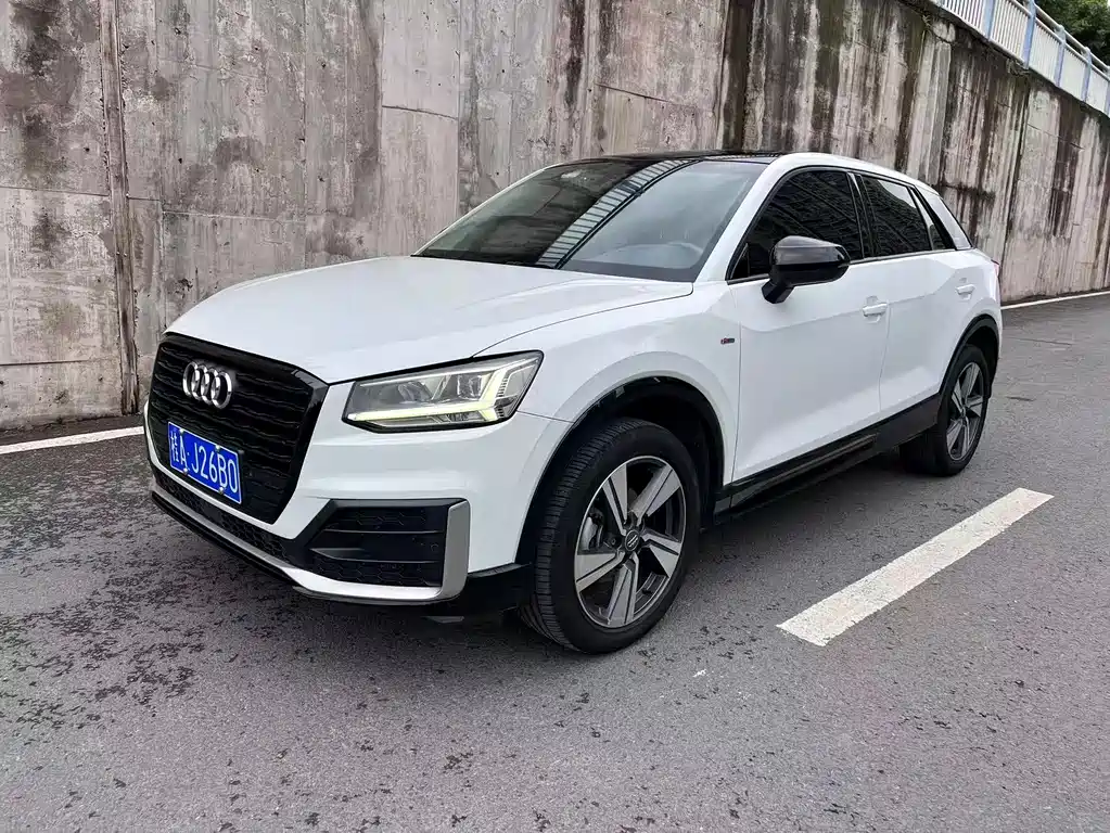Audi Q2L 2021